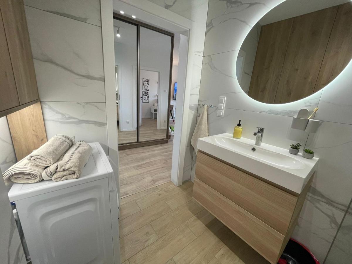 Apartament Kameralis Old Town - Klimatyzacja - Balkon - Winda Елблаг Екстериор снимка