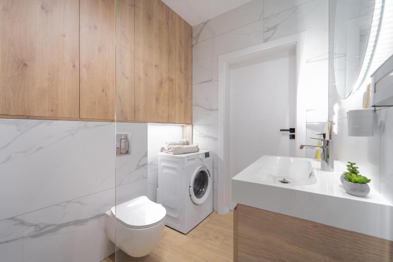 Apartament Kameralis Old Town - Klimatyzacja - Balkon - Winda Елблаг Екстериор снимка